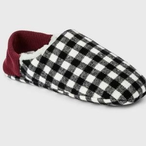 🆕️Wondershop Buffalo Check Sherpa Lined Pull-On Slippers